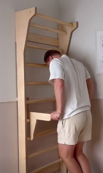 desain meja dan alat pull-up multi guna